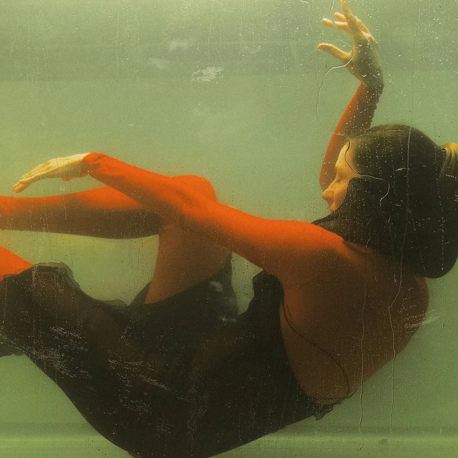 Gisele Bündchen 写真集 Gisele Bundchen in Fendi by Zhong Lin for Perfect Magazine
